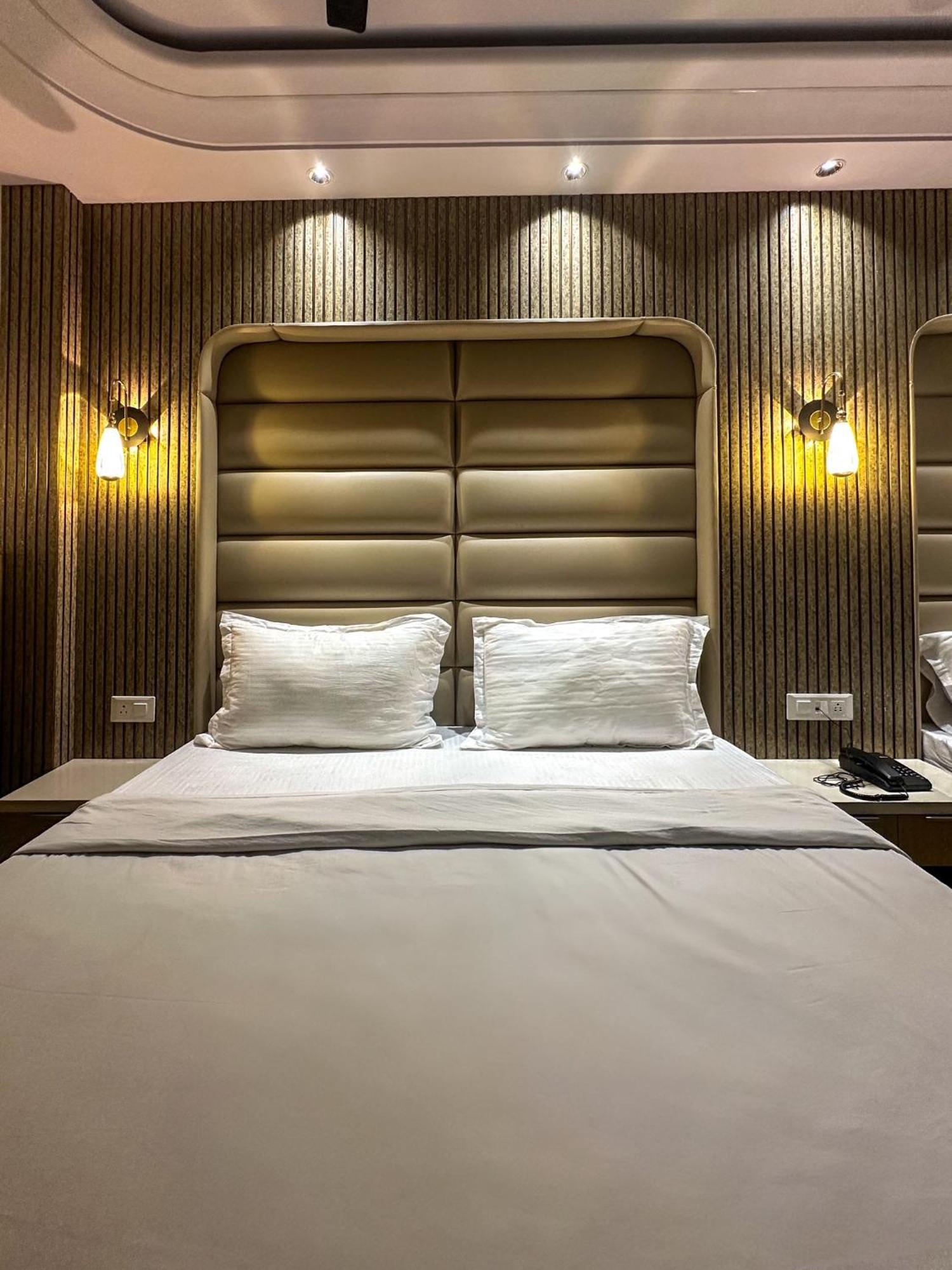 Delhi Delight Premium Bed & Breakfast New Delhi Ngoại thất bức ảnh